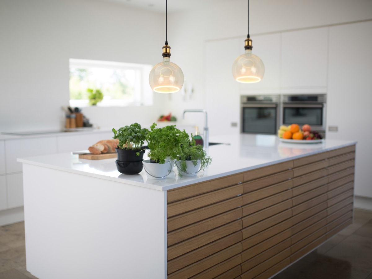 GLOW גלוב 200 מ"מ 8 וואט 2200K לעמעום GLOW גלוב 200 מ"מ 8 וואט 2200K לעמעום